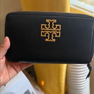Tory Burch Black Zip Wallet with Gold Emblem